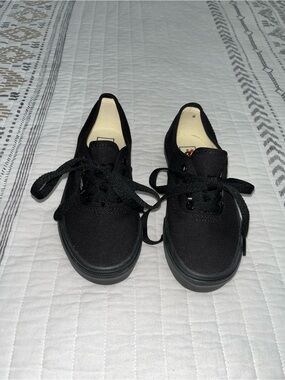Kids Black Canvas Lace-Up Sneakers - Size 13.0